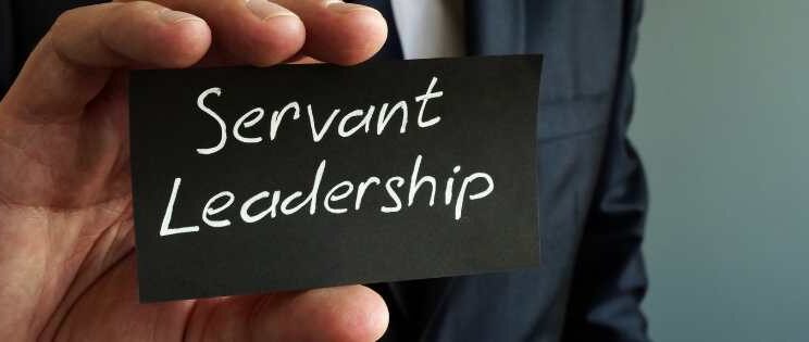 Apa yang Dimaksud dengan Servant Leadership?