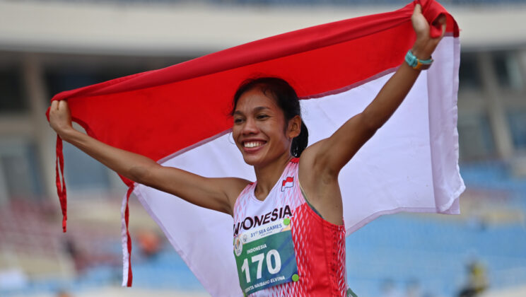 Profil dan Fakta Elvina Naibaho yang Trending di Media Sosial