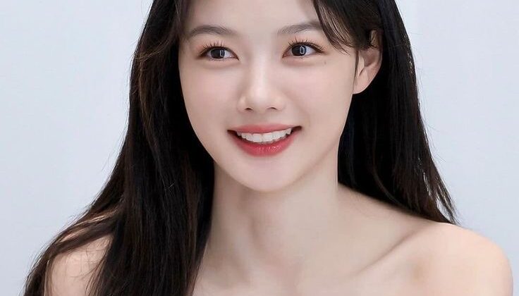 Fakta dan Biodata Kim Yoo Jung Lengkap Karier dan Kehidupan Pribadi