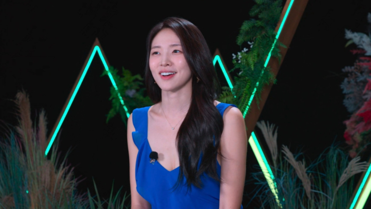 Fakta Menarik Mina Sue Choi, Karier, Pacar, dan Akun Instagram