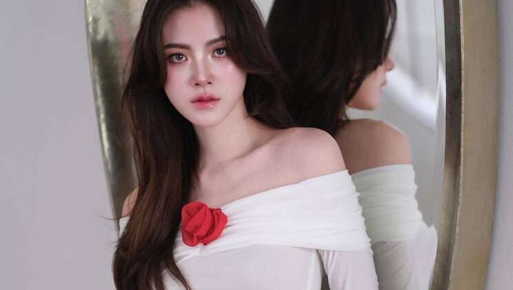 Baifern Pimchanok Wikipedia: Biodata, Umur, Agama, dan Karier Lengkap
